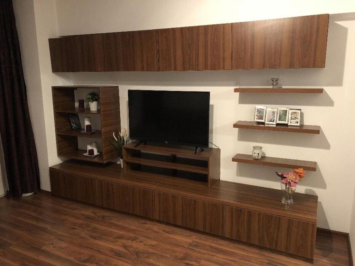 Magnificent Luxury Apartment Boekarest Buitenkant foto